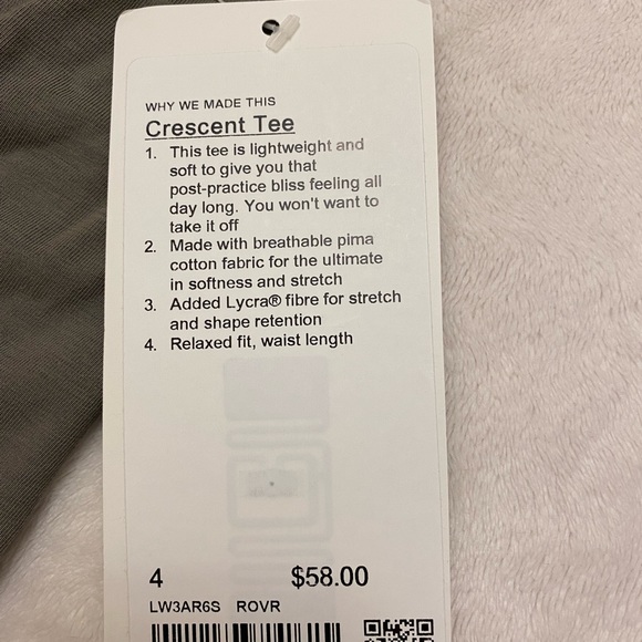 NWT Lululemon Crescent T-Shirt
Rover - Picture 4 of 8